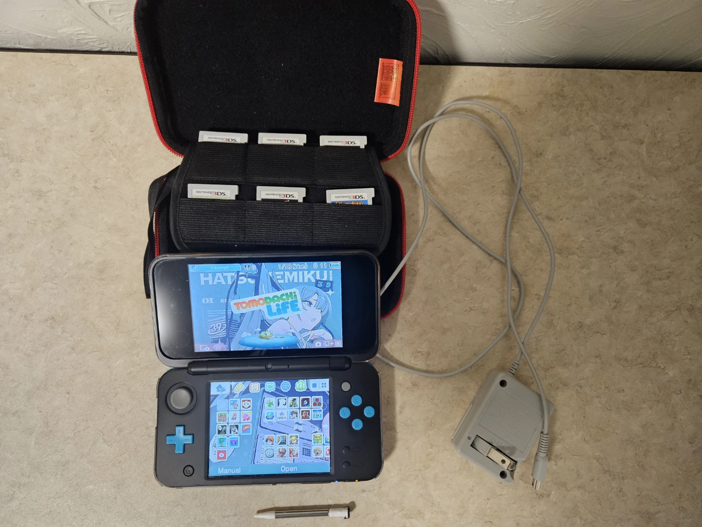 Modded Nintendo 2DS XL - 400gb - photo 2