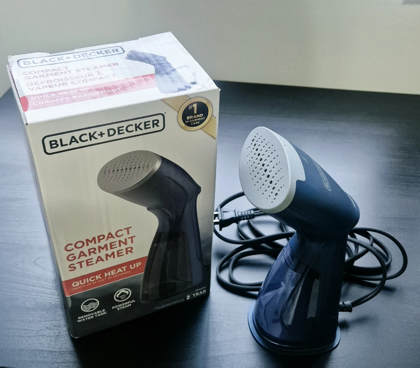 Black+Decker Compact Garment Steamer