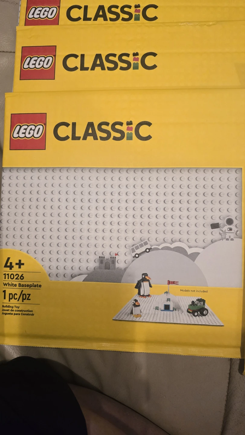 11 LEGO Classic White Baseplates 11026