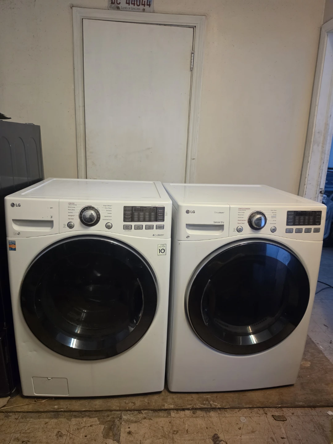 LG Washer and Dryer Set