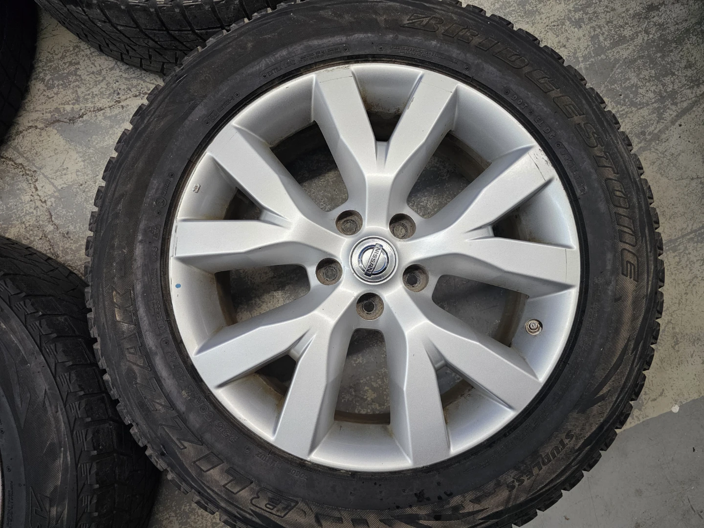 18" NISSAN MURANO O.E.M RIMS ONLY - photo 2