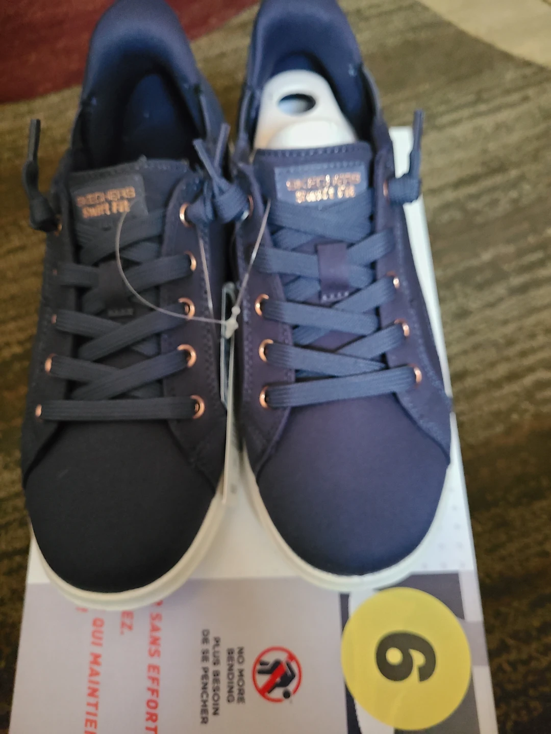 Skechers Hands Free Swift Fit Shoes - Size 6