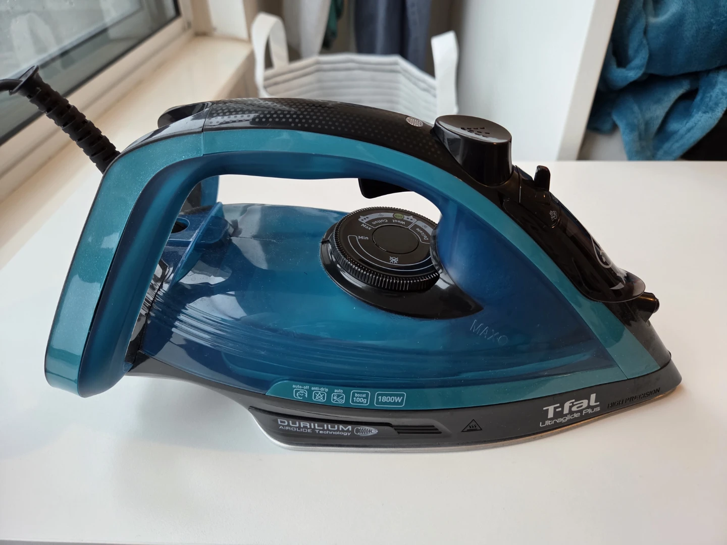 T-fal Ultraglide Plus Steam Iron