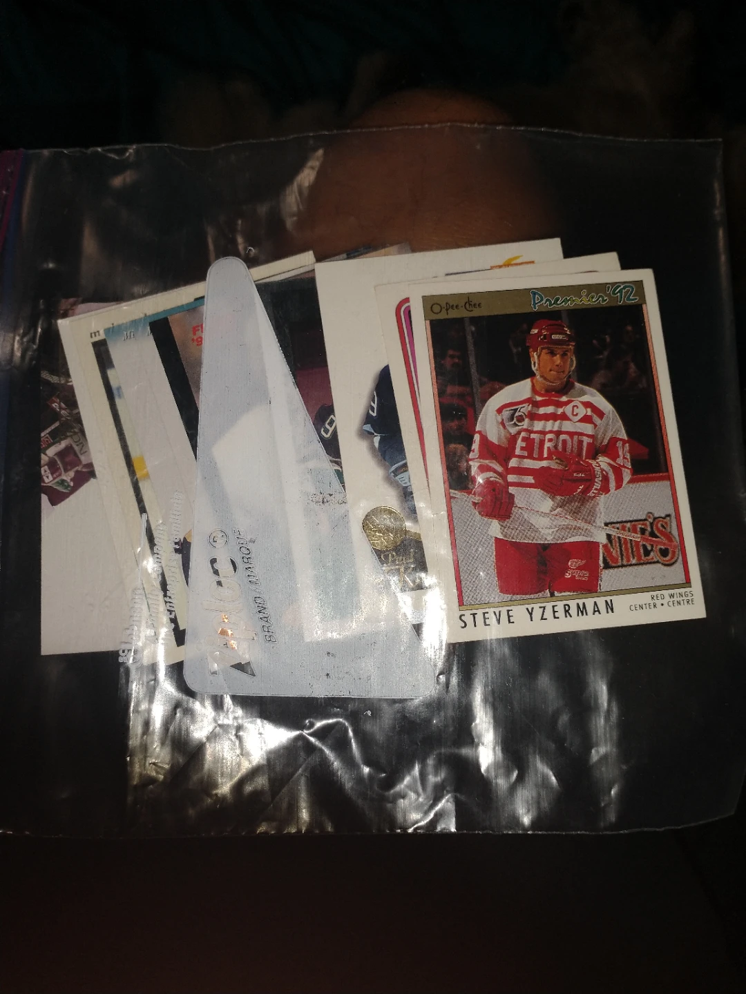 O-Pee-Chee Premier '92 Steve Yzerman Hockey Card