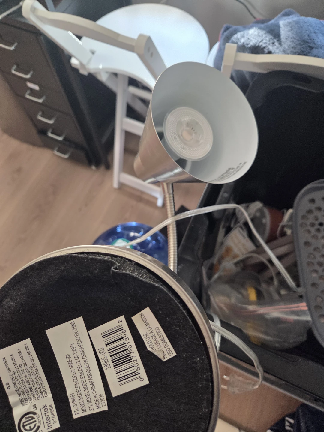 G.S. LED Desk Lamp