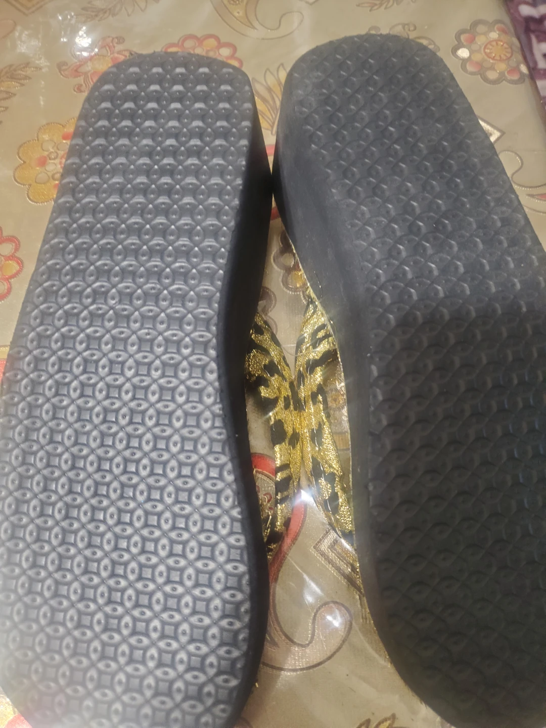 Gold and black leopard print wedge sandals - photo 2