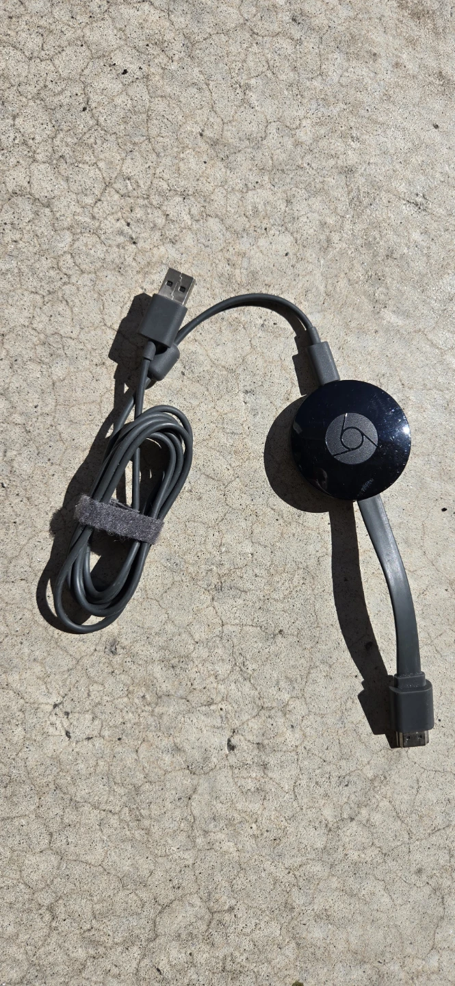 Google Nest Mini Smart Speaker / Google TV chrome cast - photo 2