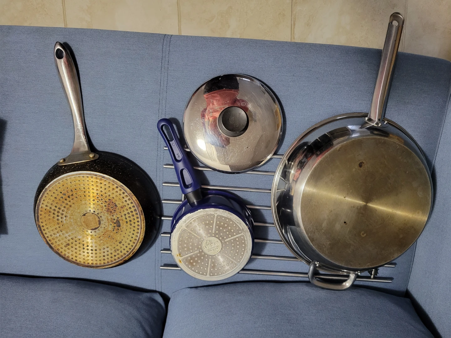 $10 each pot or frying pan - photo 2