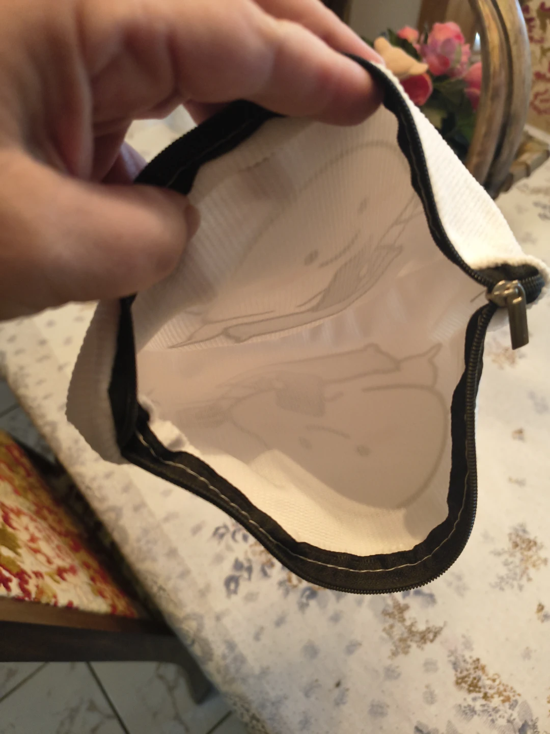 Corduroy character pouch/make up bag - photo 2
