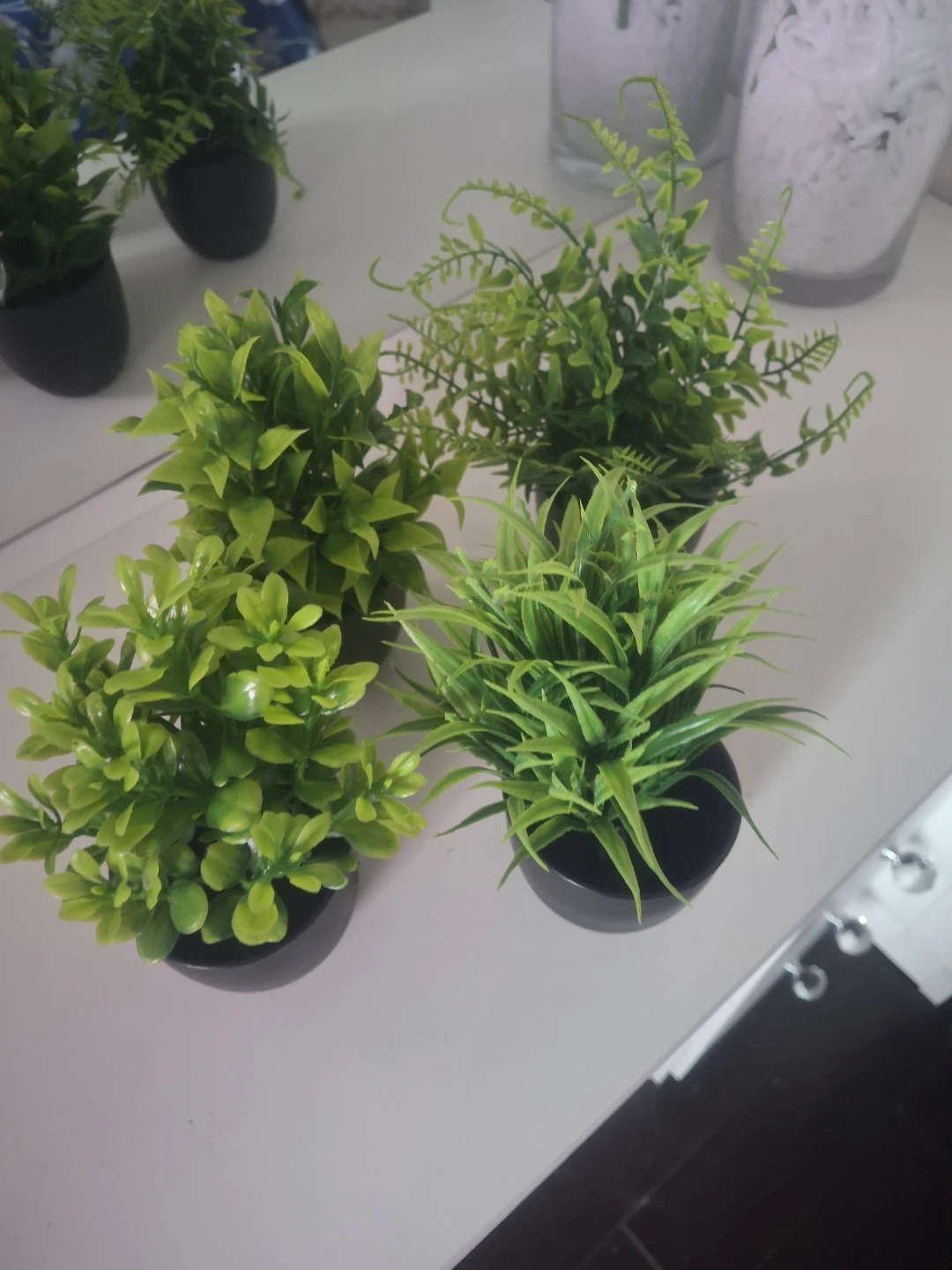 Set of 4 Artificial Plants in Black Pots - photo 3