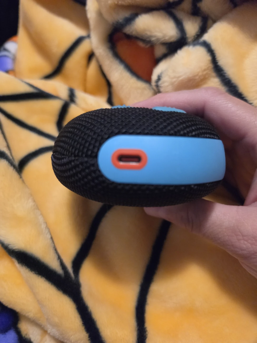 JBL Clip 4 Portable Bluetooth Speaker - photo 3