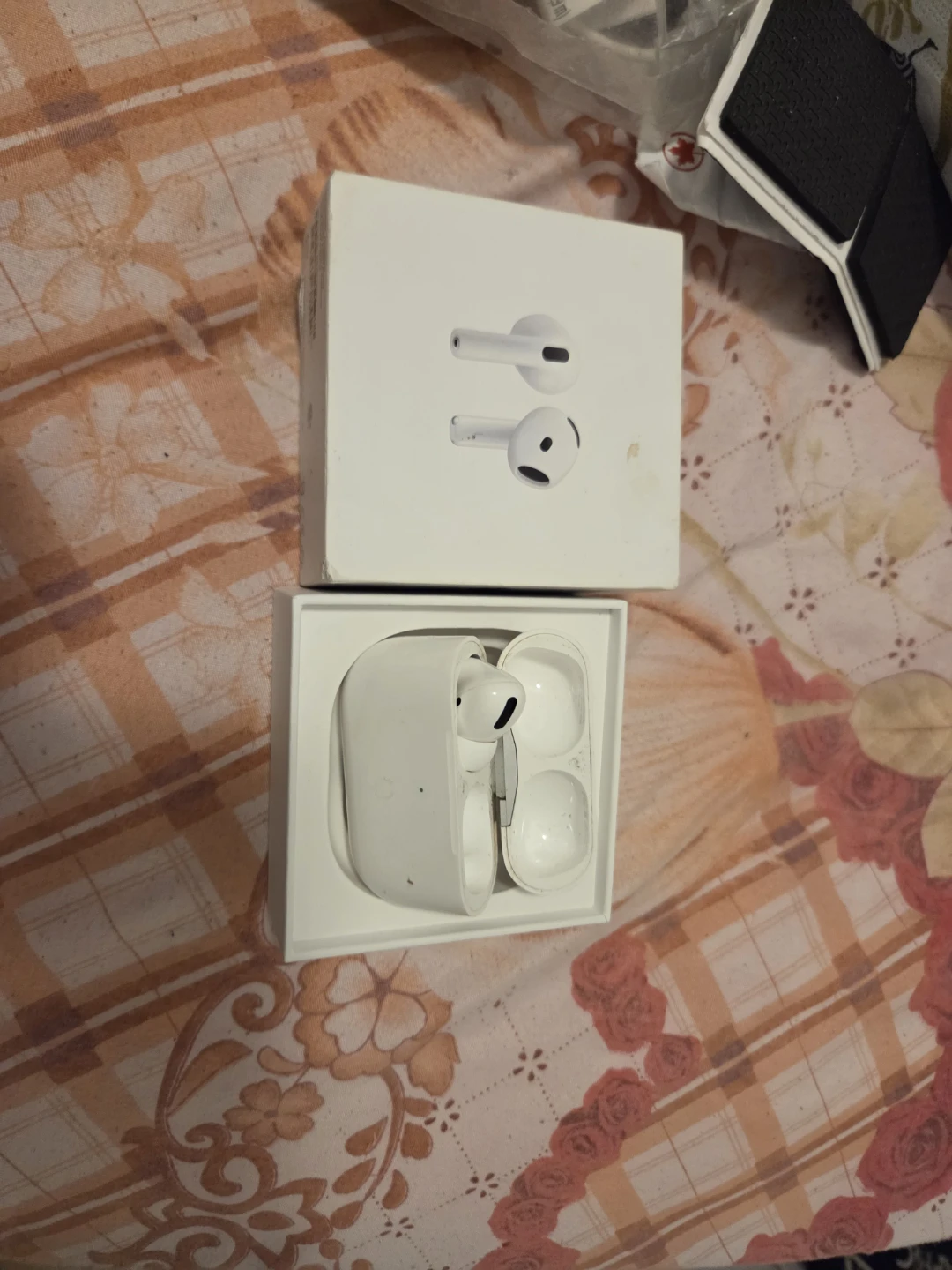 Apple AirPods 4