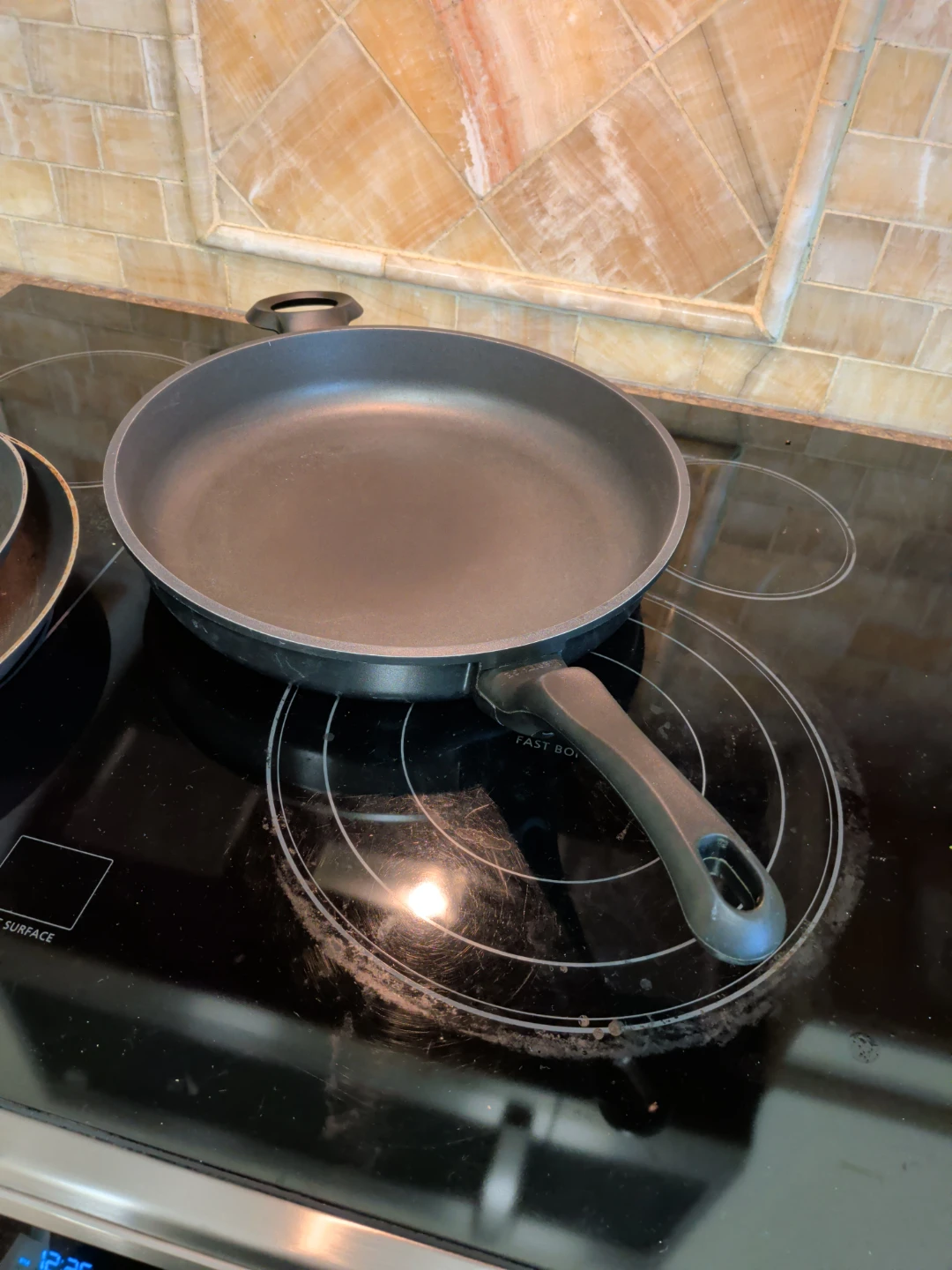Set of 5 Frying Pans and 1 Saucepan - photo 3