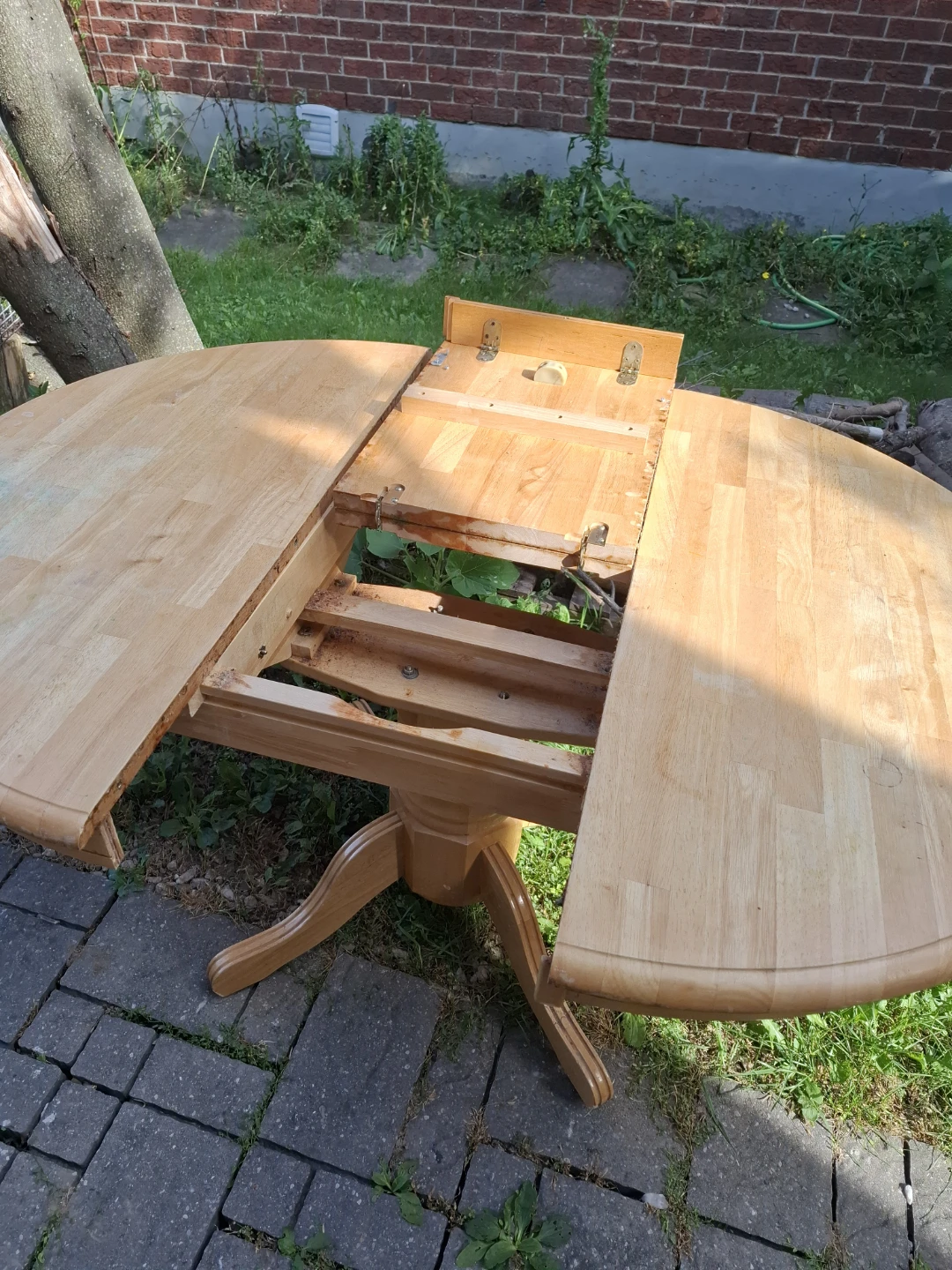 Extendable Wooden Dining Table - photo 3