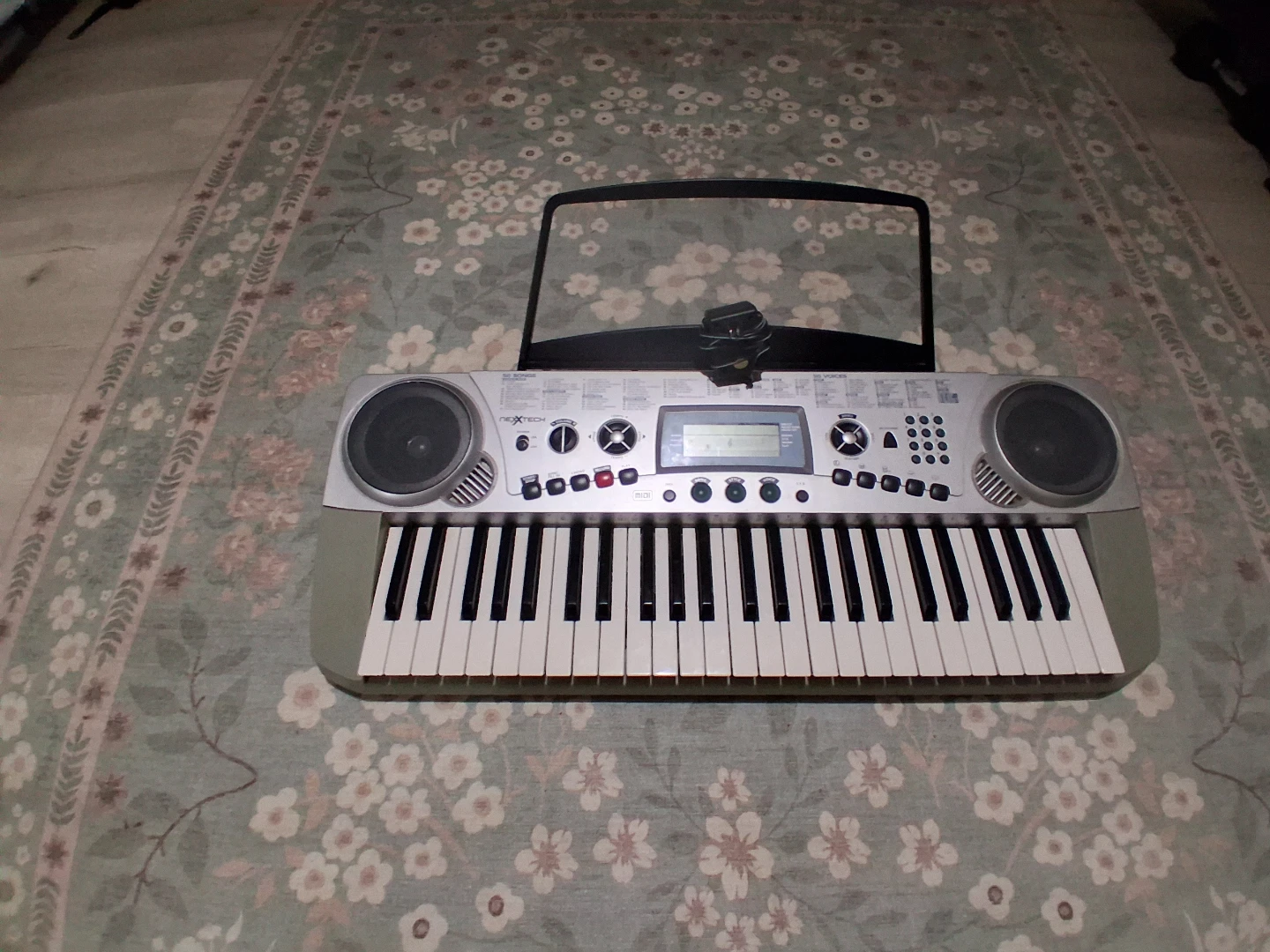 UNIQUE PIANO