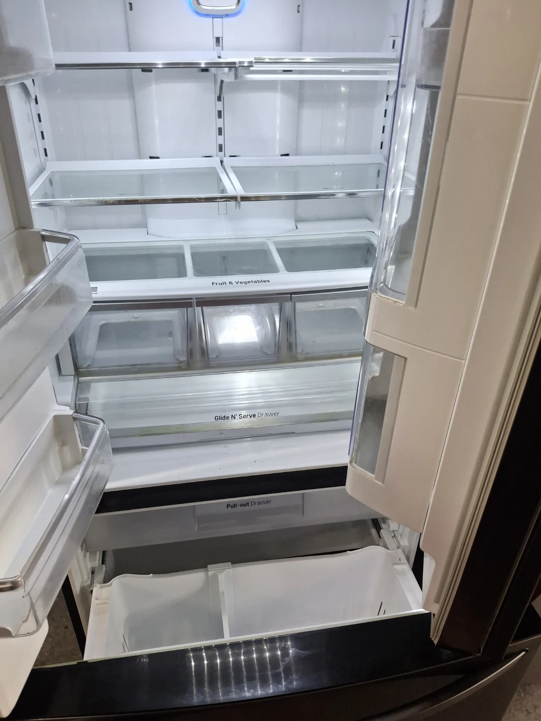 LG instaview 36in French Door Refrigerator - photo 2