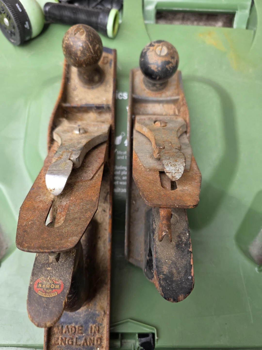 Two Woden Hand Planes