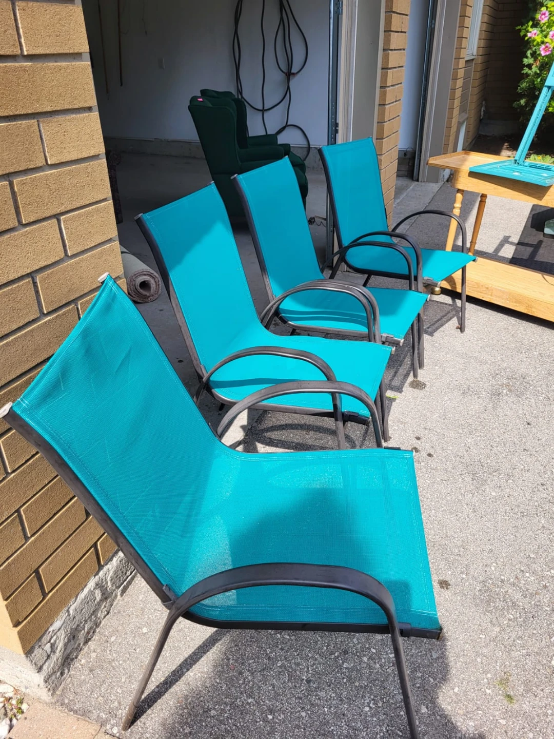 Outdoor Patio Set - 4 Chairs and 2 Tables - photo 2