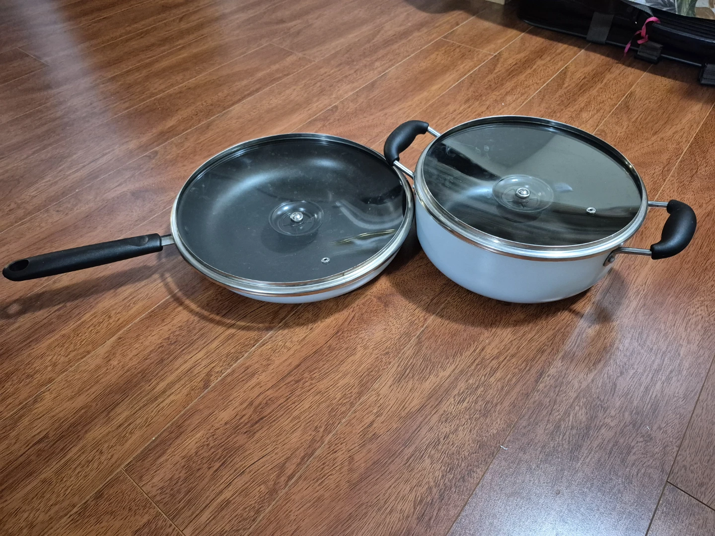Non-stick pan and pot set