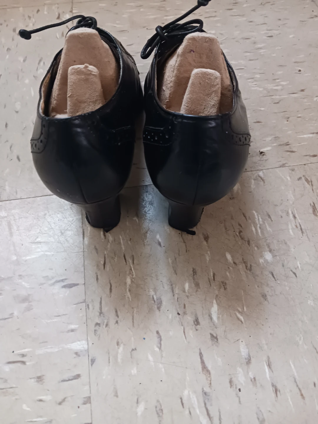 🏈 Black Lace-Up Oxfords - photo 3