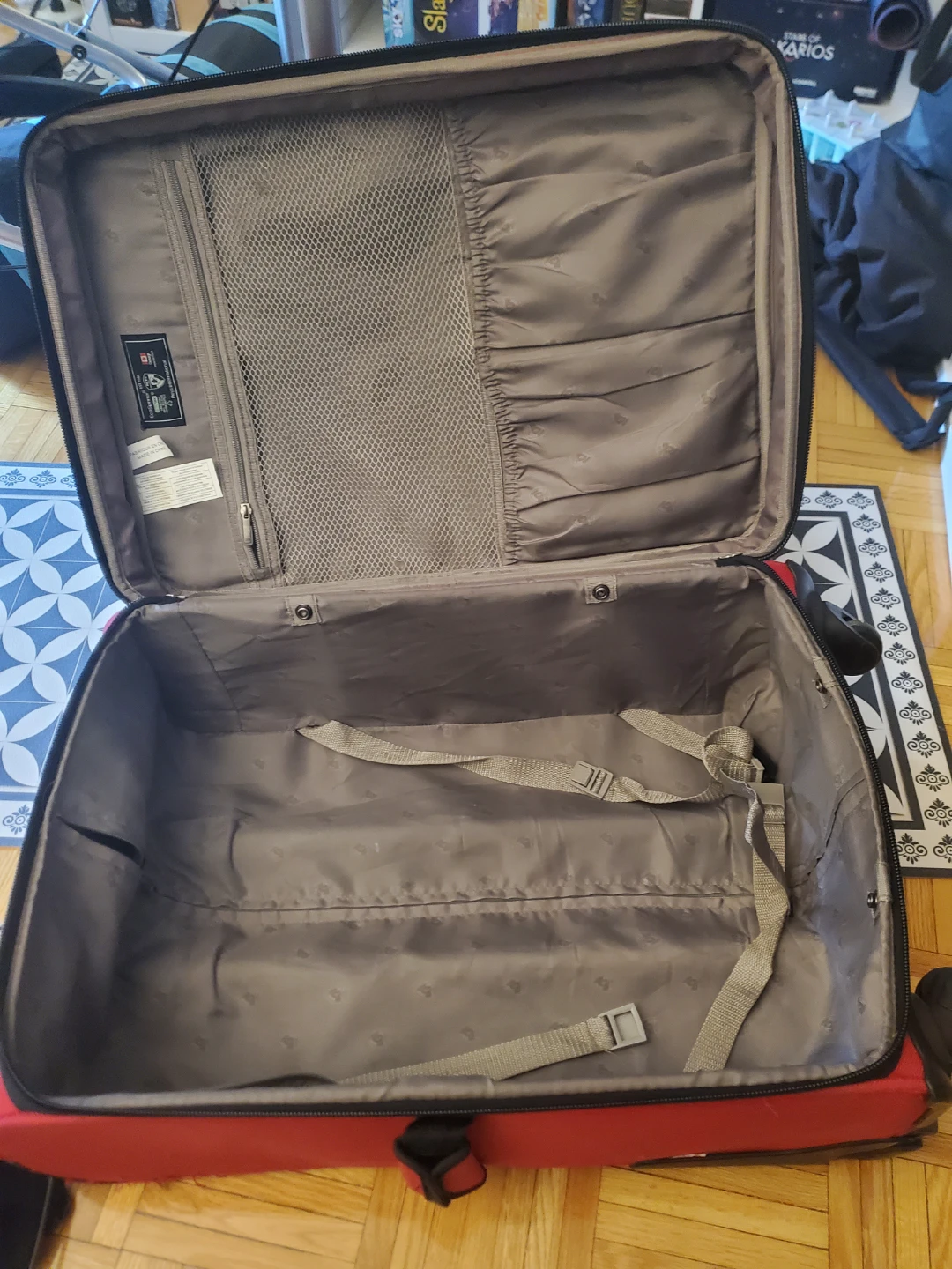 Heys Red Luggage - photo 3