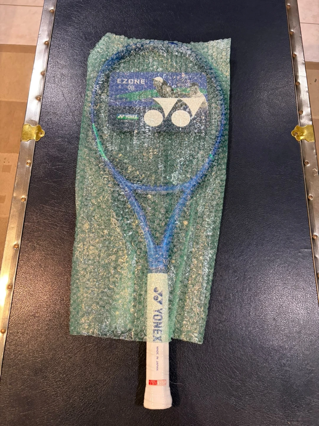 Yonex Ezone 98 Tennis Racquet - photo 2