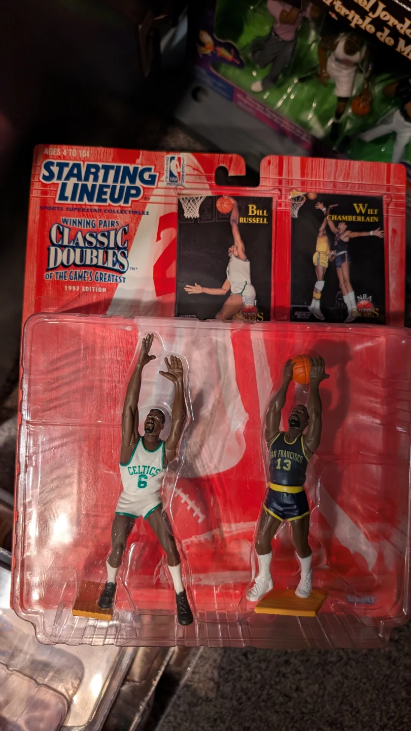 Starting Lineup Classic Doubles Bill Russell & Wilt Chamberlain
