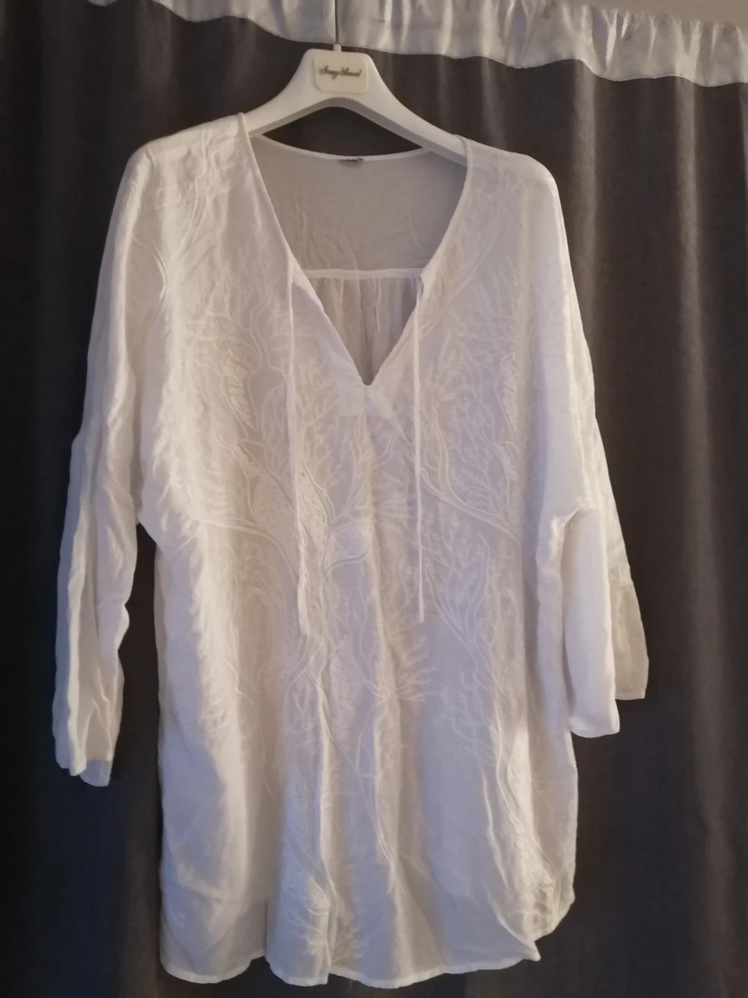 XCVI White Embroidered Tunic (Fits XL/XXL) - photo 2