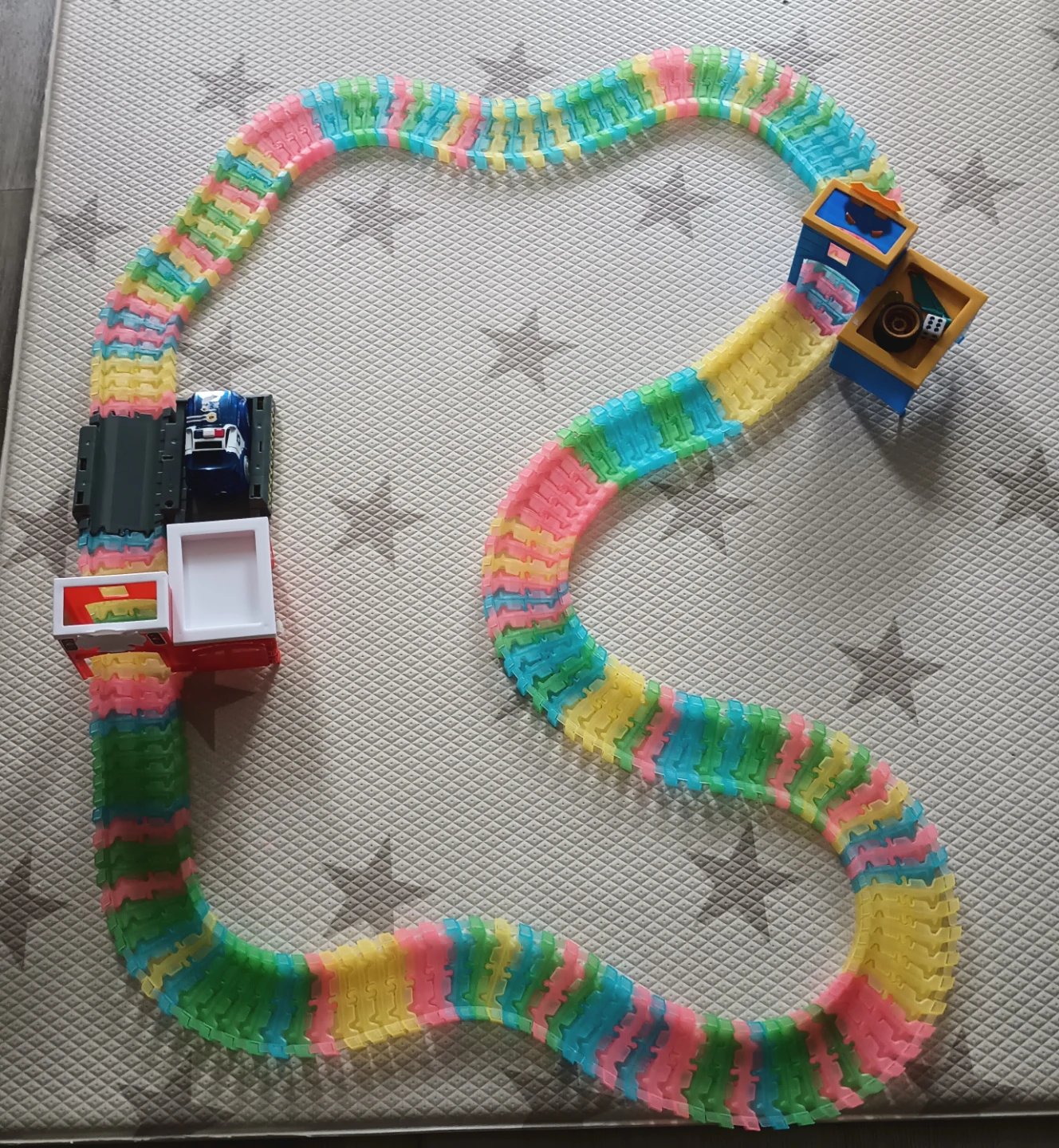 Glow in the Dark Race Track Set with Cars