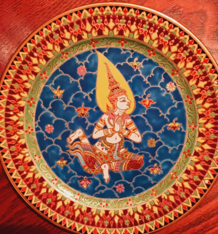 Thai Benjarong Porcelain Thai Goddess Decorative Plate - photo 3