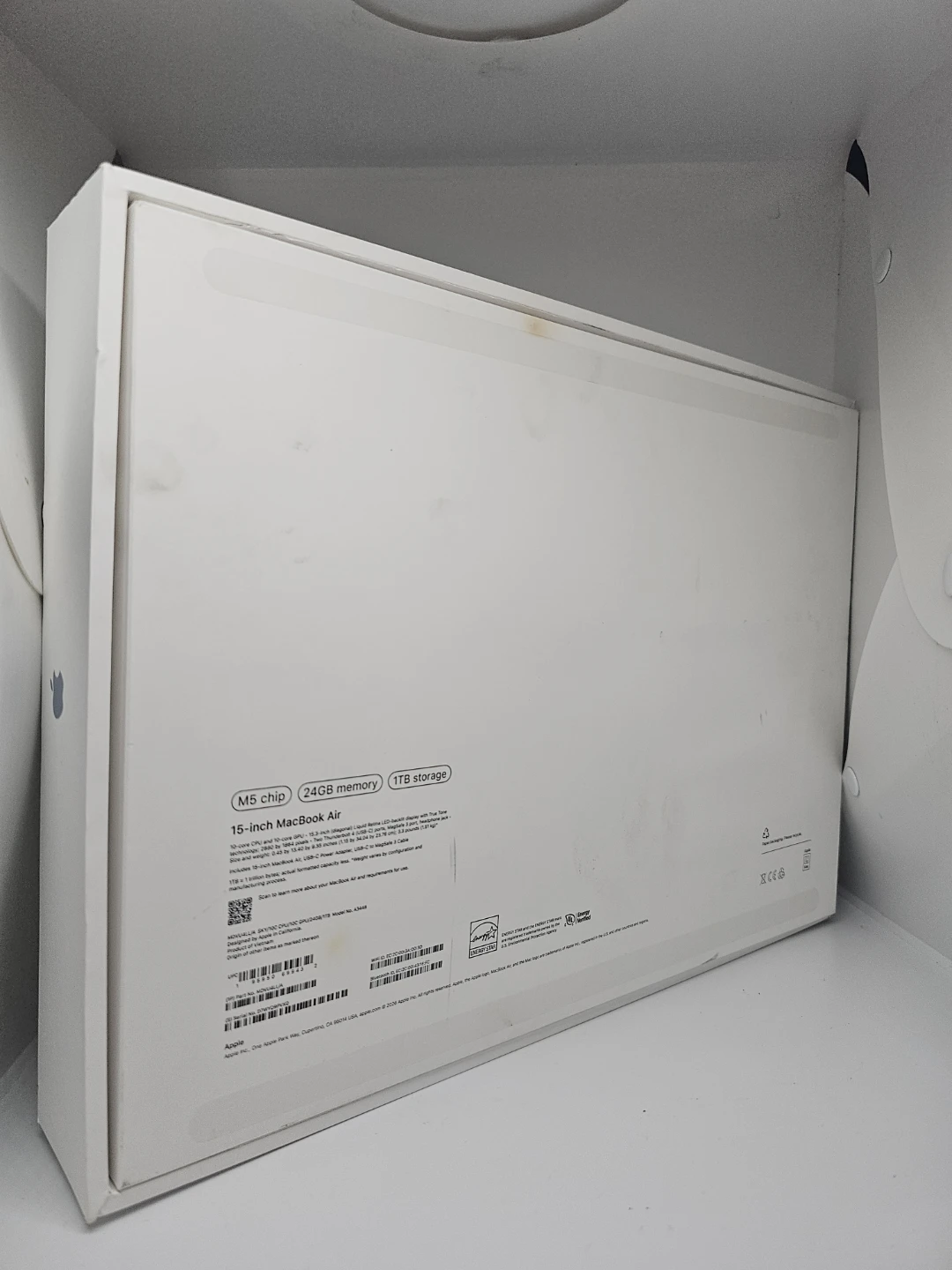 Apple 15-inch MacBook Air Box - photo 3