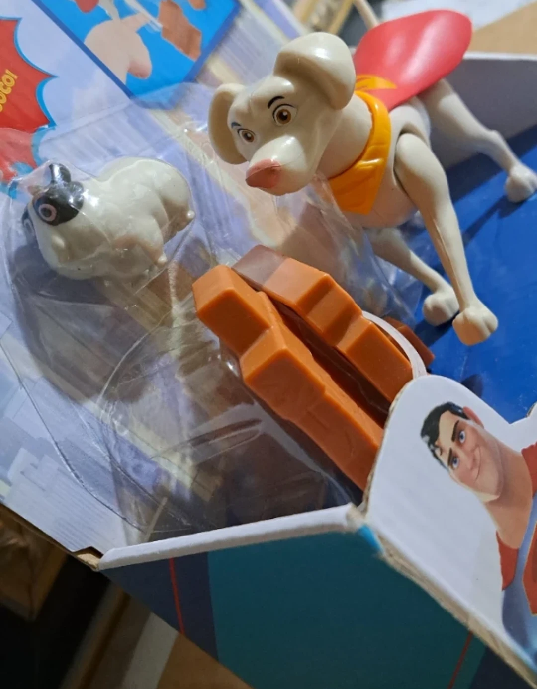 DC League of Super-Pets Hero Punch Krypto Figure - photo 2