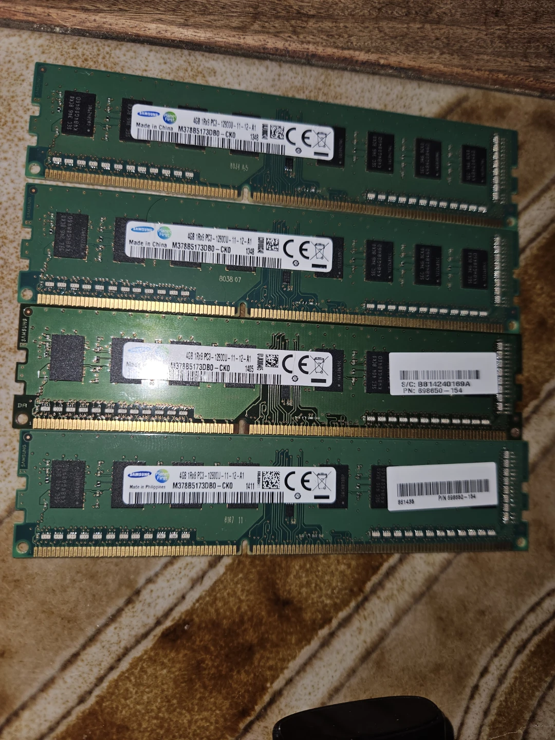 4x Samsung 4GB DDR3 RAM M378B5173DB0-CK0