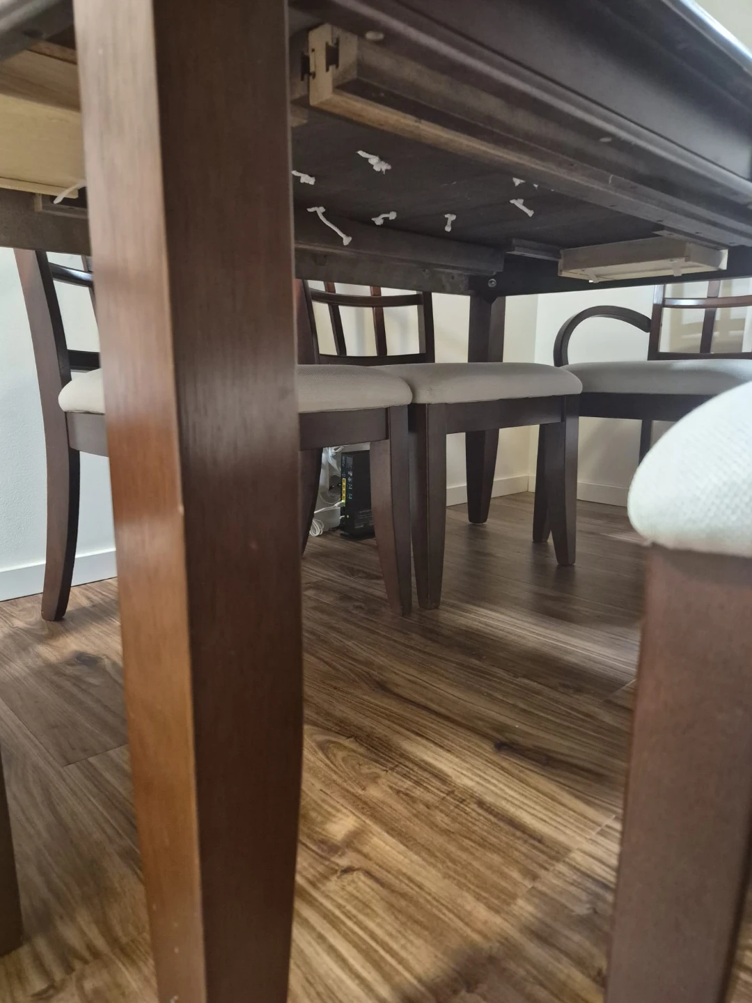 Table & chairs for sale,set up 6 to 8 people. - photo 3