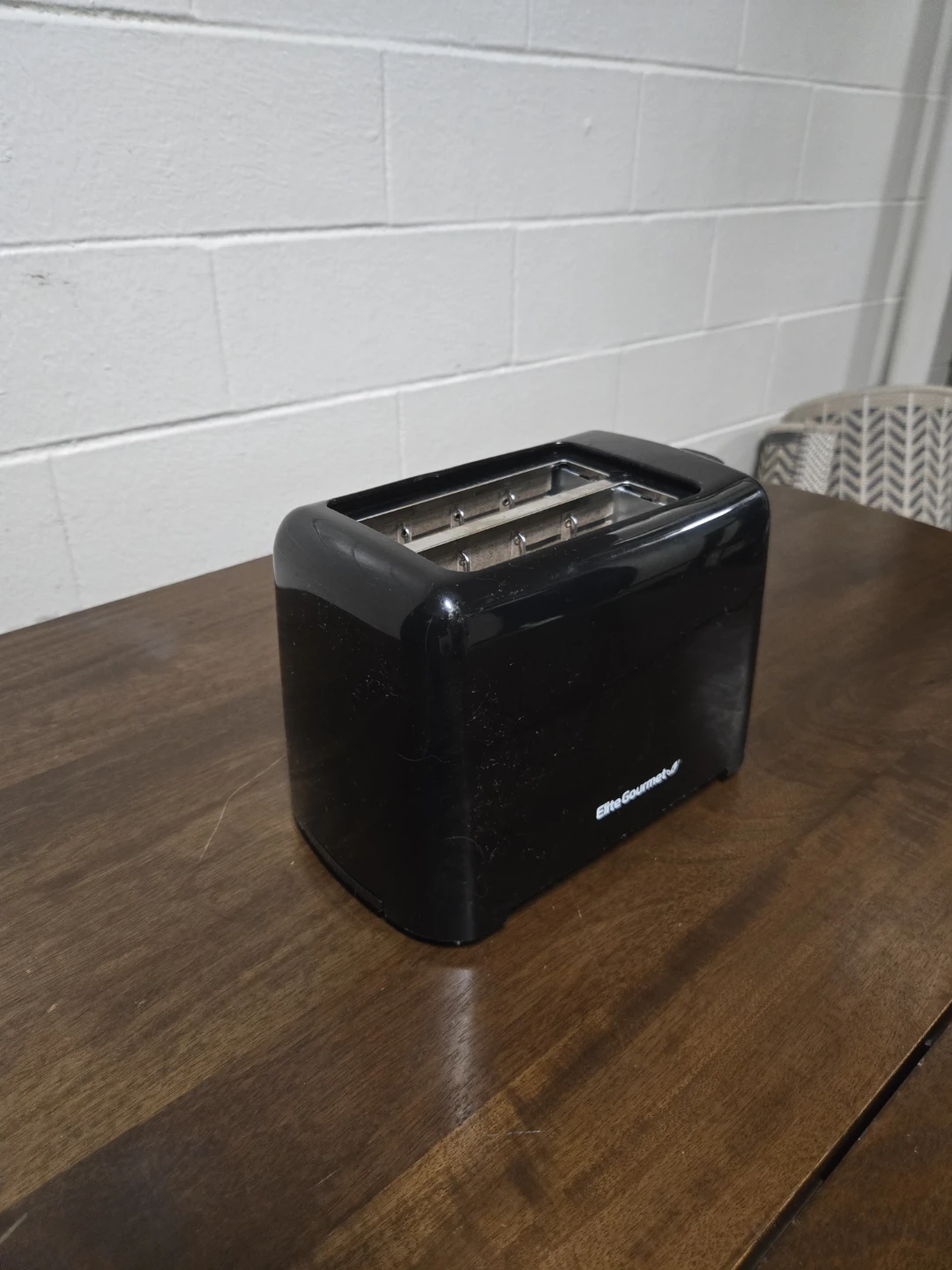 Elite Gourmet 2-Slice Toaster - photo 3