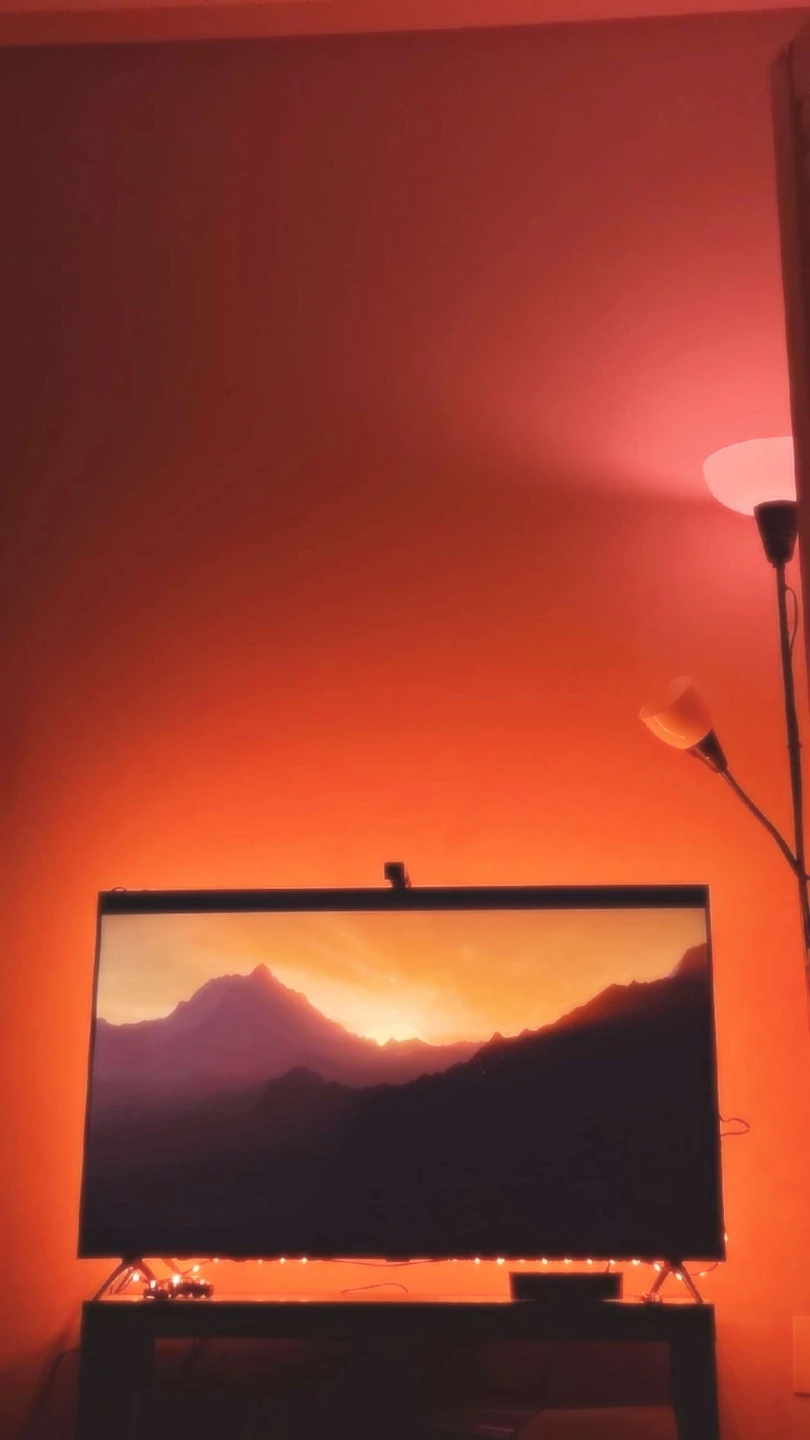 📺 Philips Roku 43" TV + Govee Sync Backlight - photo 3