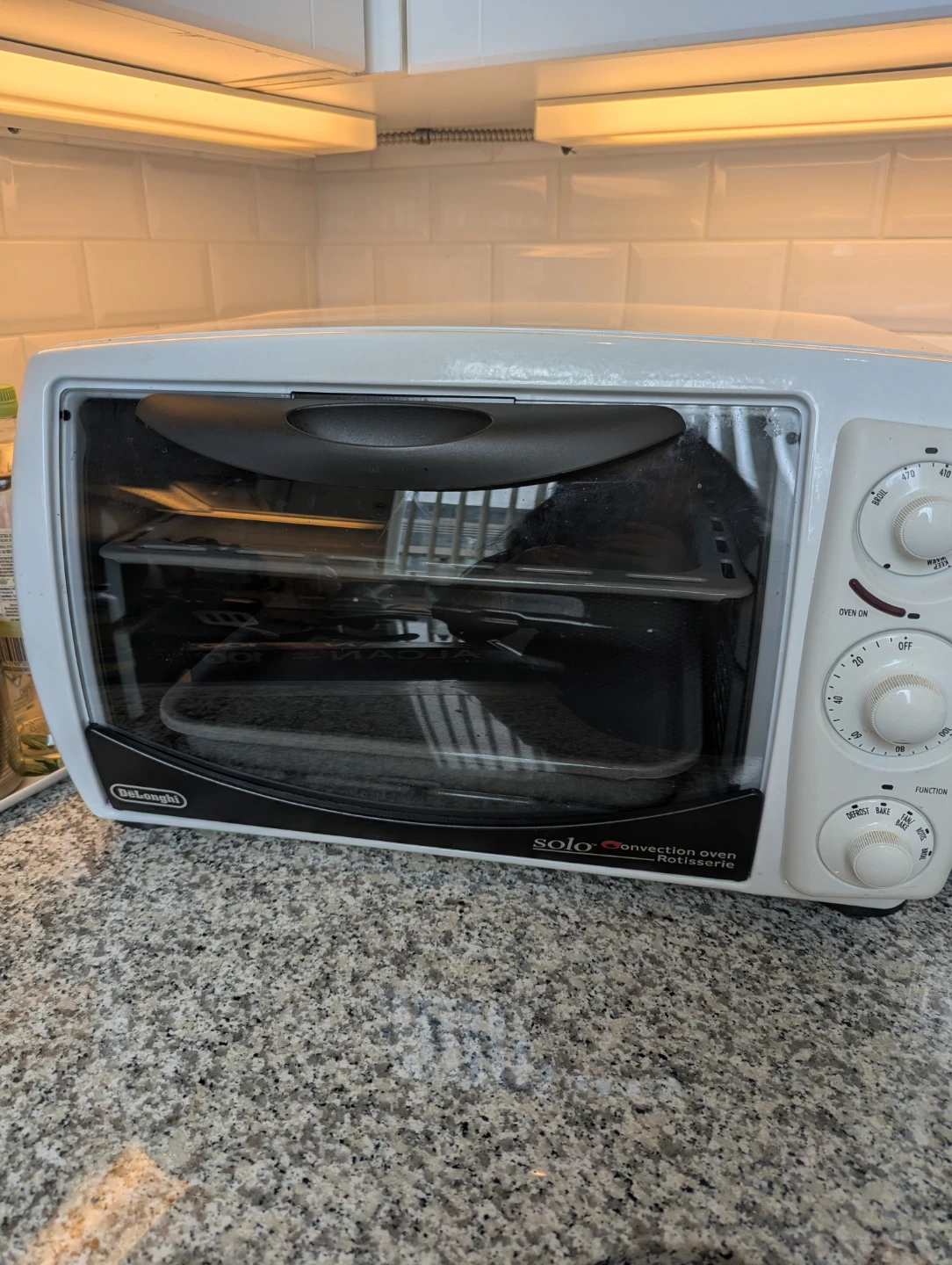 DeLonghi Solo Convection Oven with Rotisserie