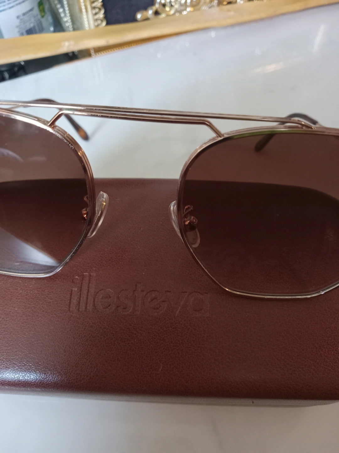 Illesteva sunglasses - photo 5