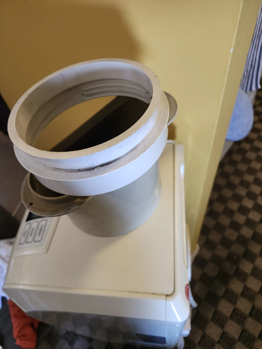 LG Portable Air Conditioner - photo 2