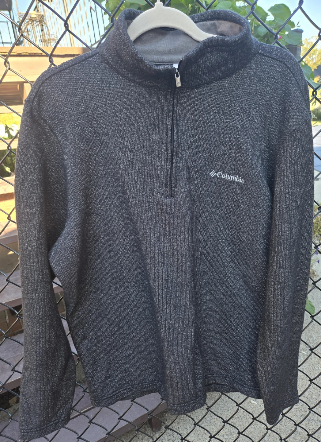 Men's Columbia Fleece.  LARGE black heather, 1/4 zip.EUC