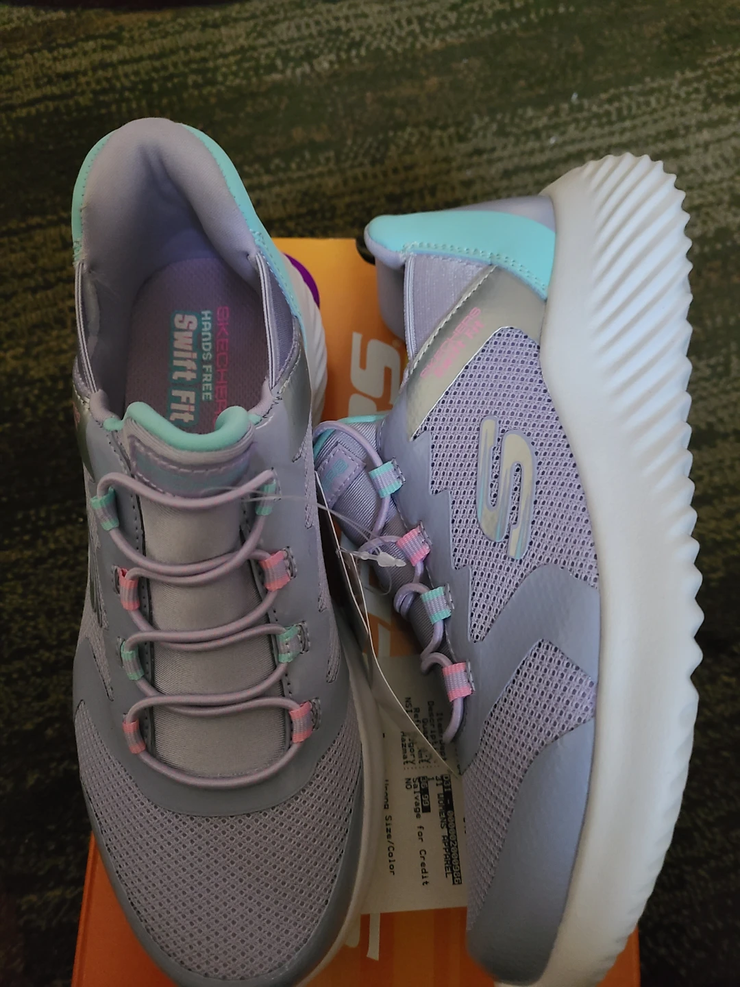 Skechers Hands Free Swift Fit Girls Sneakers size 2 - photo 2