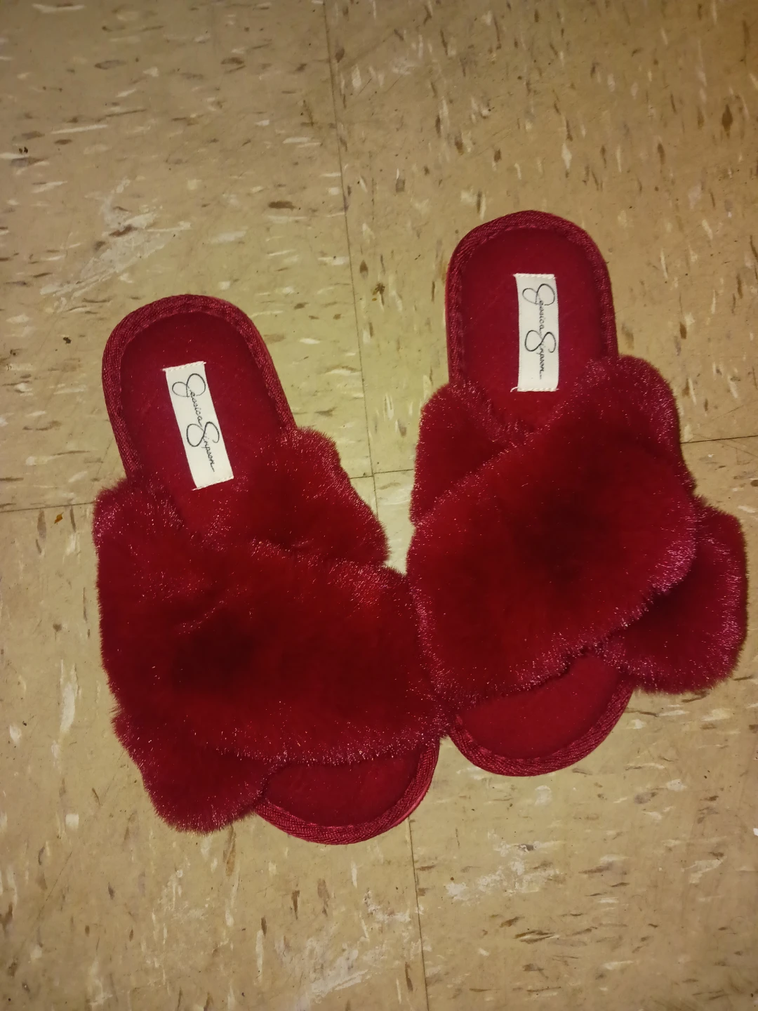 🏈 New Jessica Simpson Red Faux Fur Slippers