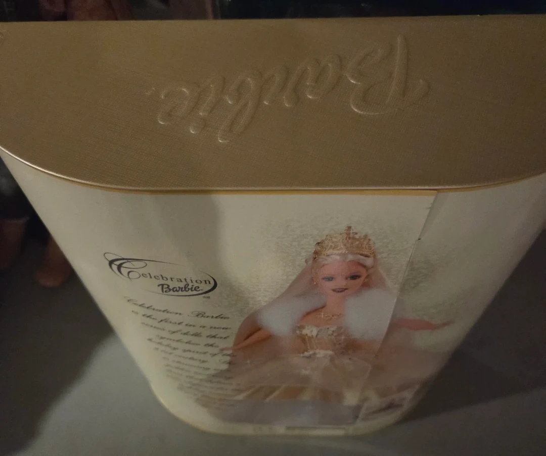 Special 2000 Edition Celebration Barbie Doll - photo 4