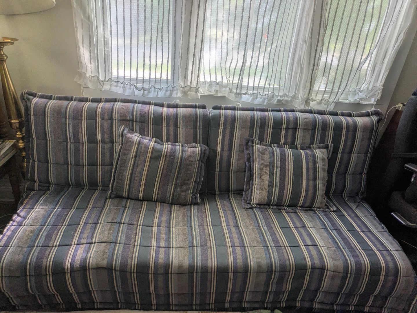 Rakuraku foldable sofa bed