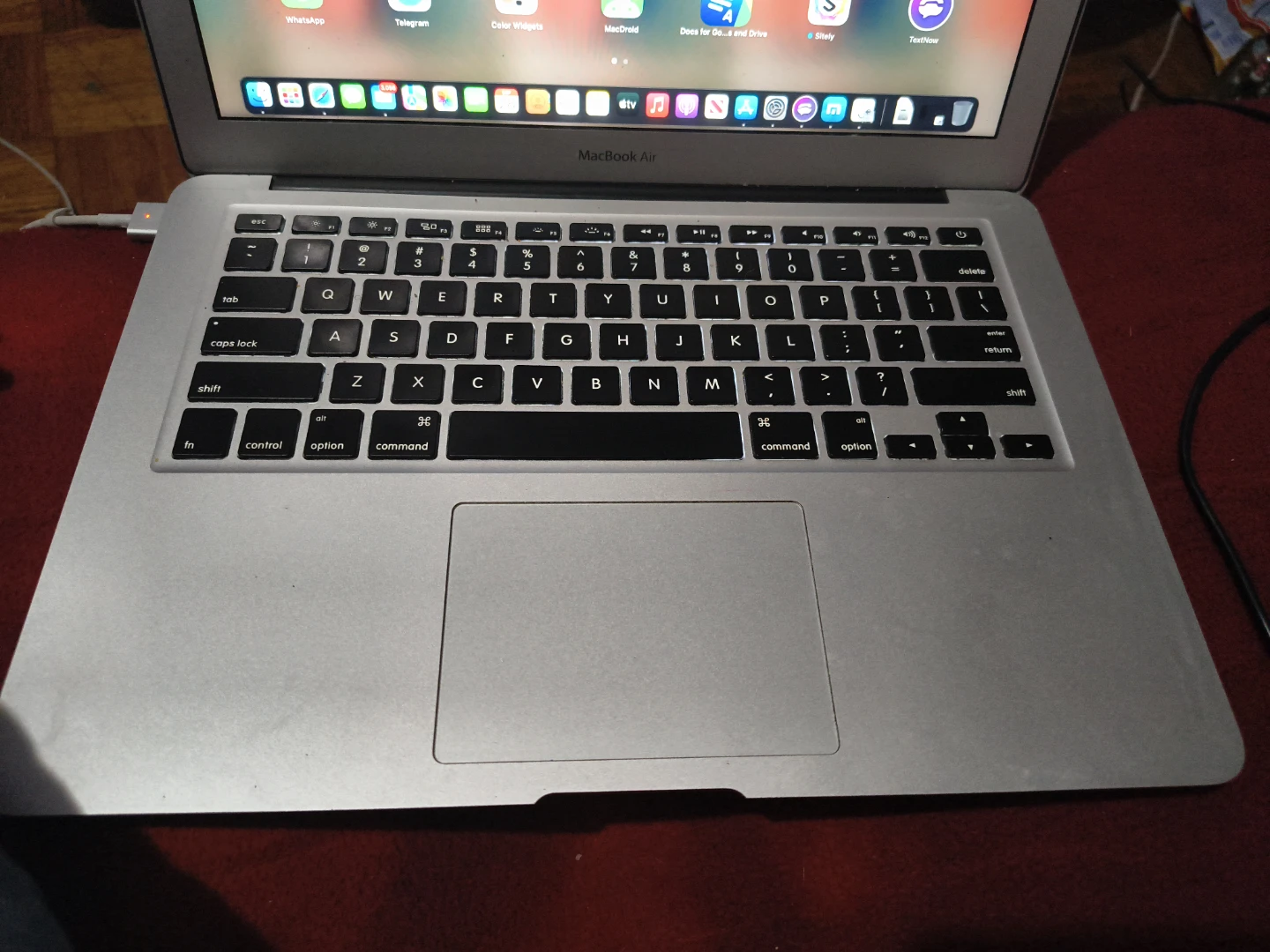 Apple MacBook Air 13-inch - photo 2