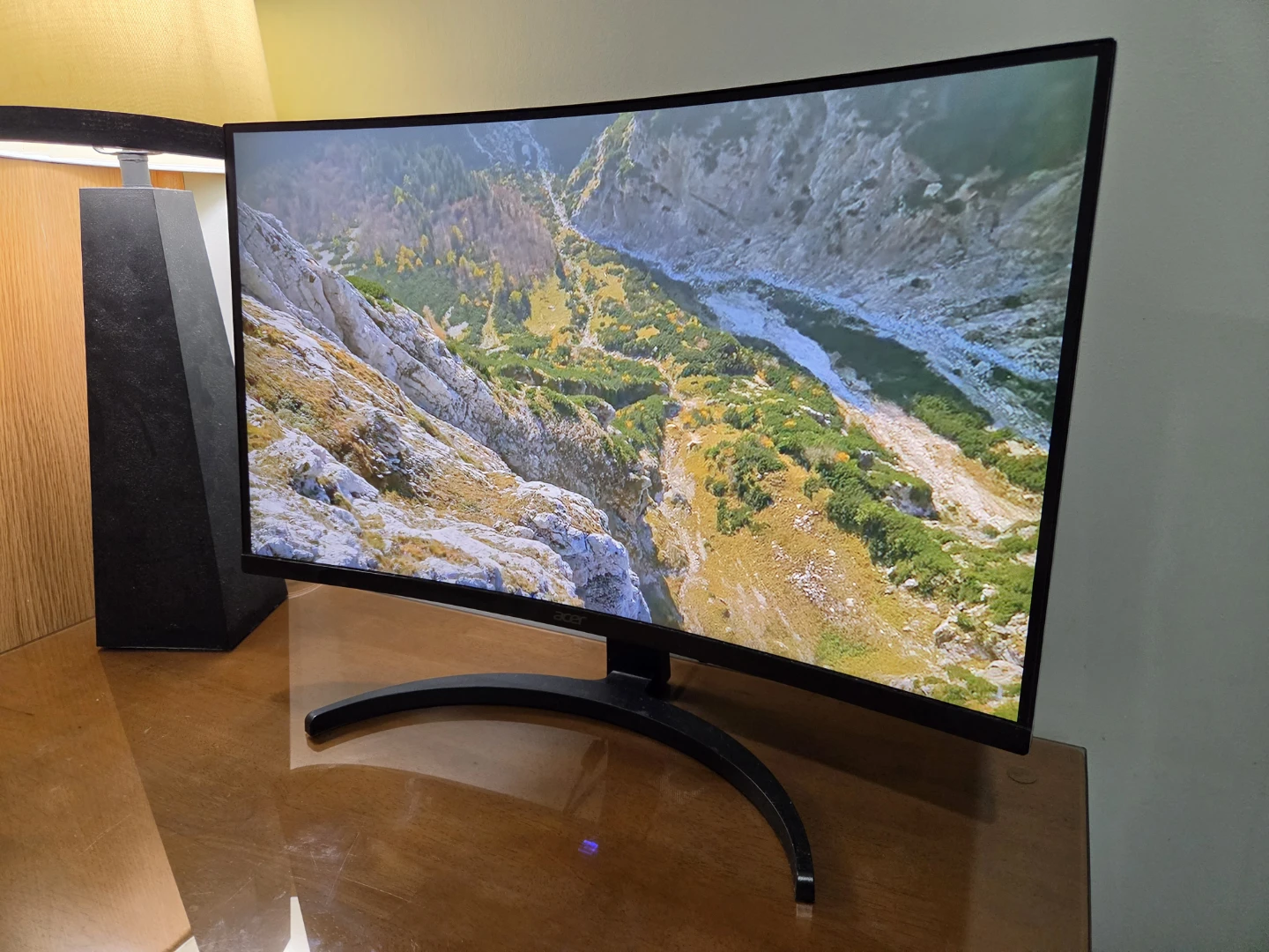 Gaming Acer 27 Inch WLED FHD Curved Monitor, 165Hz