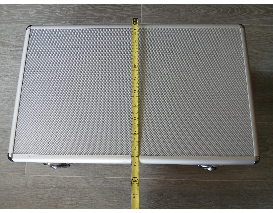 Aluminum CD and DVD Storage Case. Firm price. - photo 4