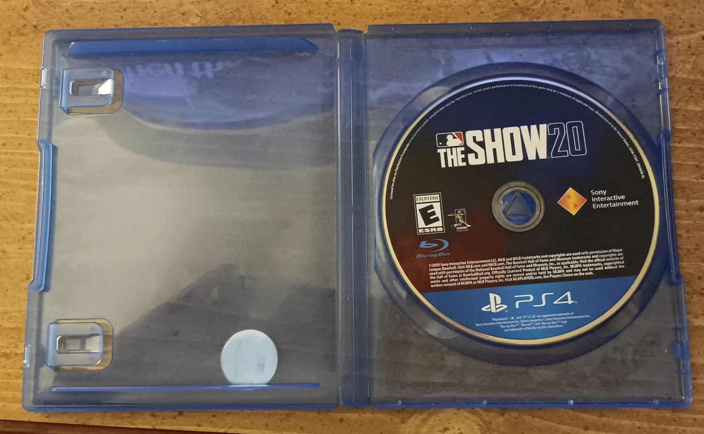 PS4 500GB - GREAT Condition + BRAND NEW Controller + 4 Games - photo 5
