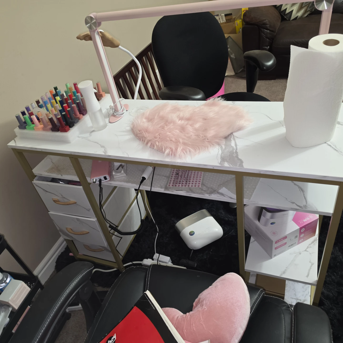 Nail technician desk with storage drawers - photo 2