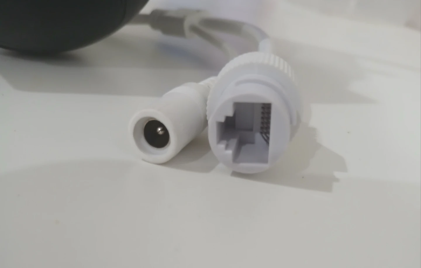 White Outdoor Security Camera - photo 4